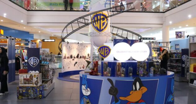 WB 100 Pop-Up Retail